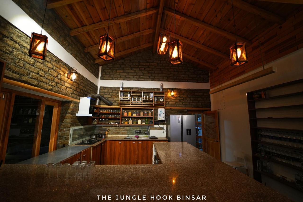 فندق The Jungle Hook Binsar المورا المظهر الخارجي الصورة
