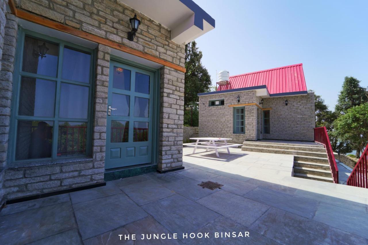 فندق The Jungle Hook Binsar المورا المظهر الخارجي الصورة