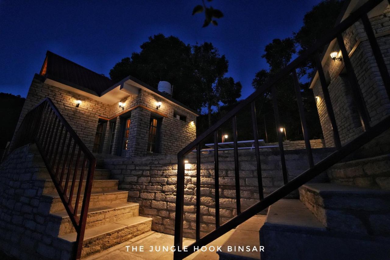 فندق The Jungle Hook Binsar المورا المظهر الخارجي الصورة